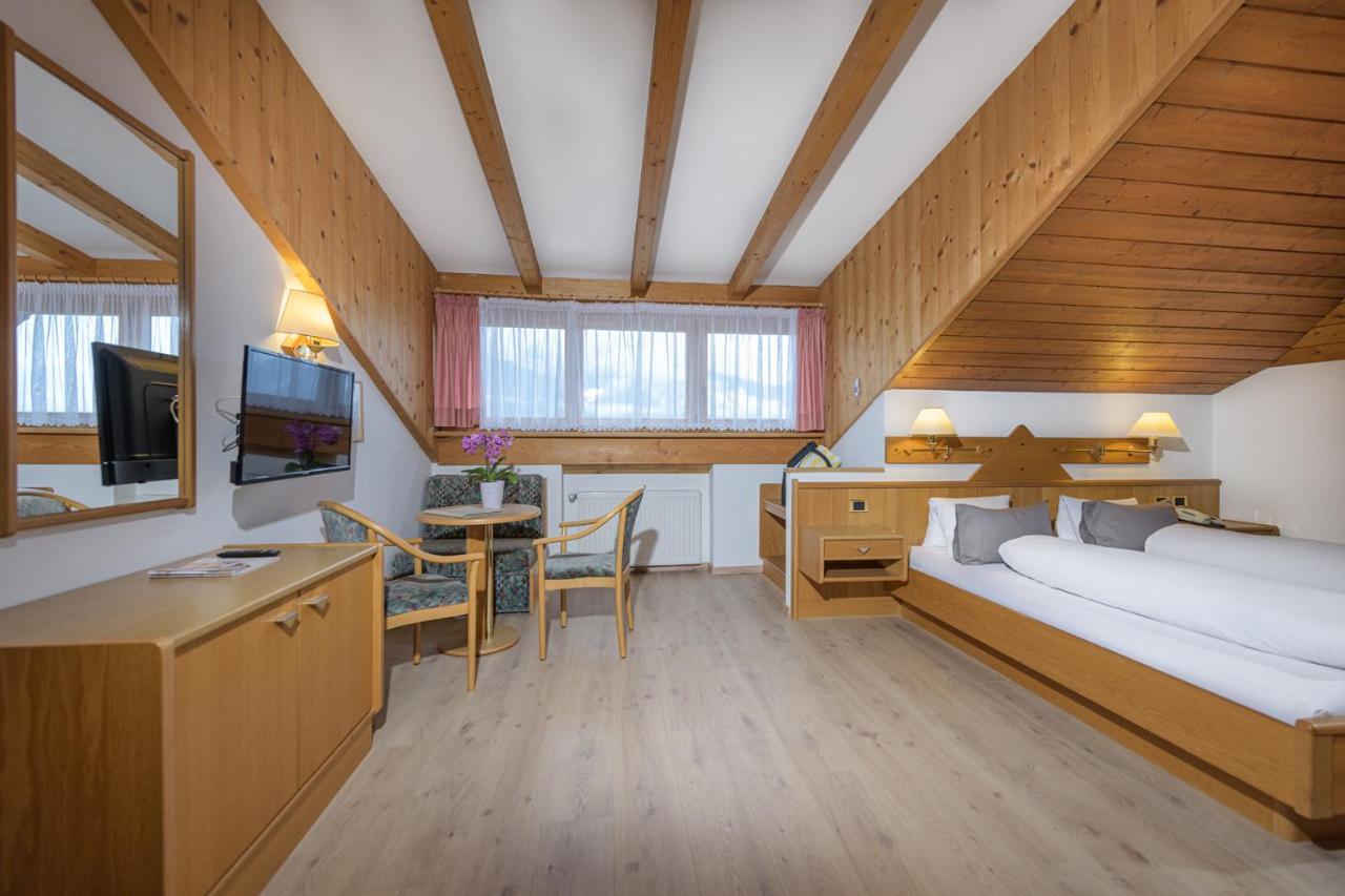 Hotel Wilma Nalles Esterno foto